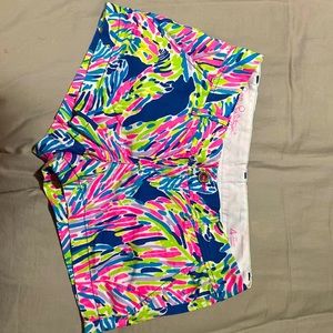 Beautiful Lilly Pulitzer Walsh Shorts